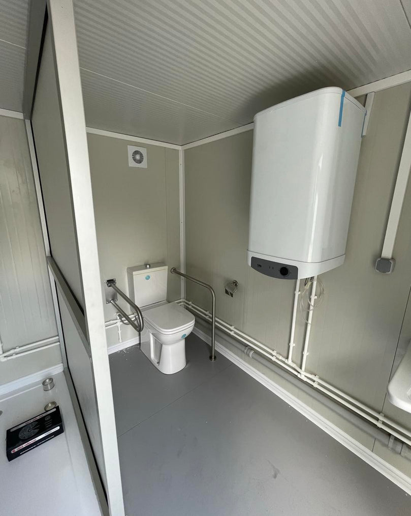 servizi igienici con rampa di accesso WC doccia container cabina container sanitario
