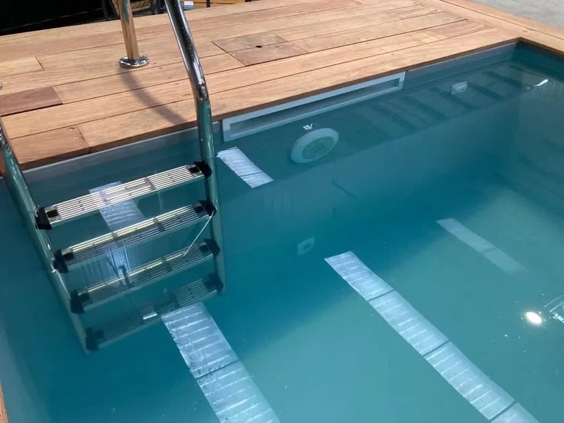 Contenitore per piscina da 12 m