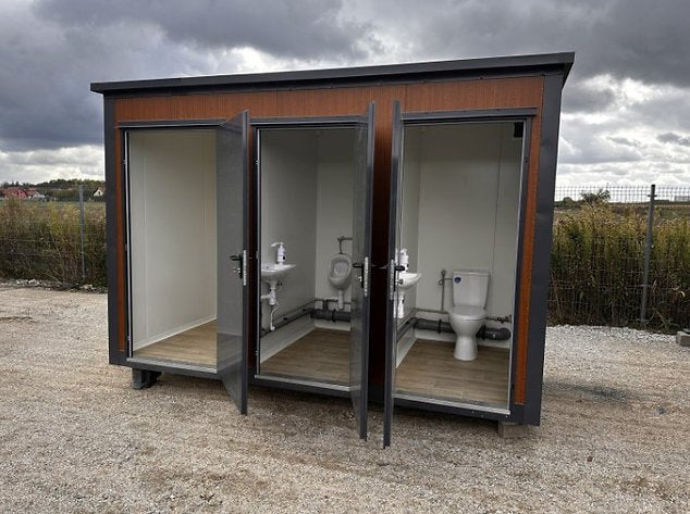 Container sanitario Padiglione WC con tripla cabina