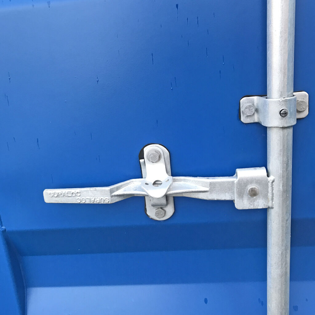 Container marittimi full-side aperti da 20 piedi.