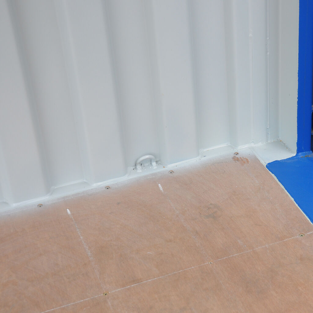 Container marittimi full-side aperti da 20 piedi.