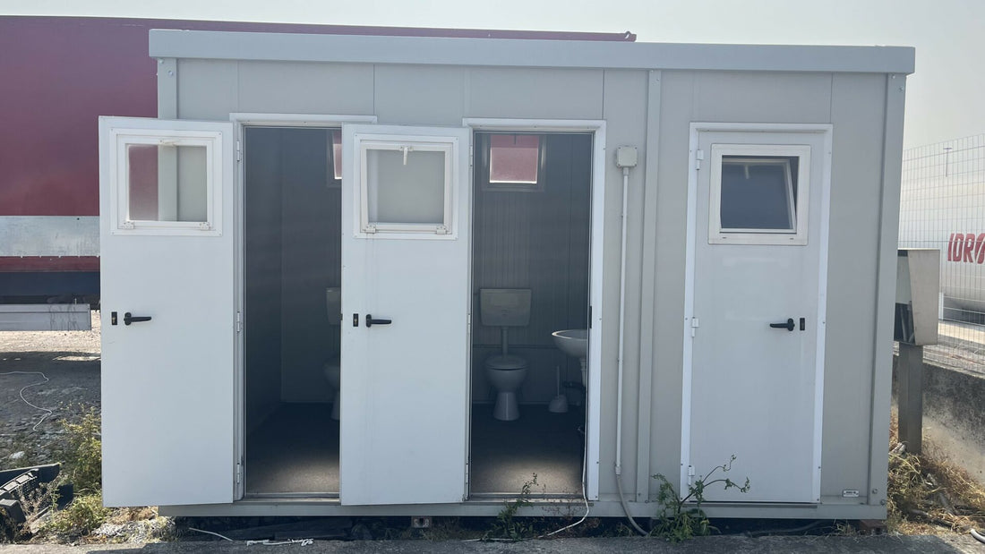 Cabina con 3 bagni separati