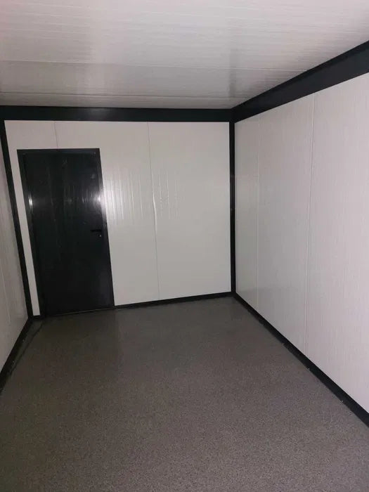 Contenitore residenziale con bagno e servizi igienici 6 m x 3 m