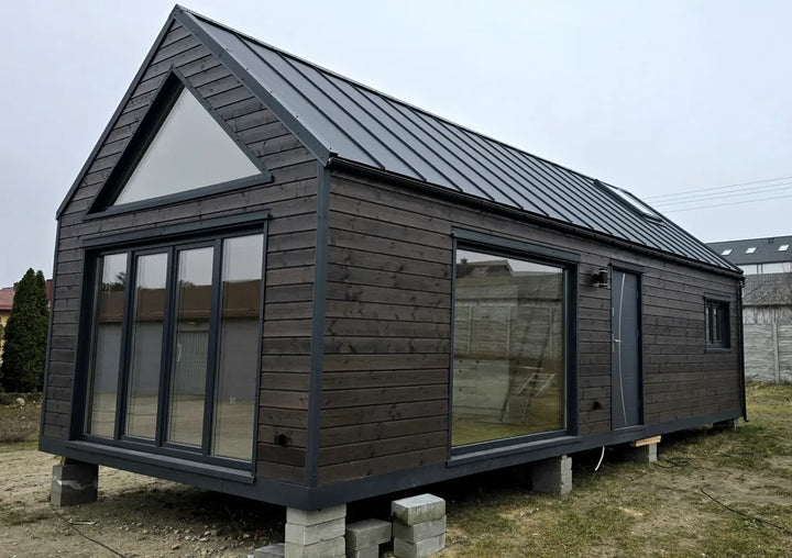 SVENDITA! Mobil-home pronta da montare 10 x 4,50 m